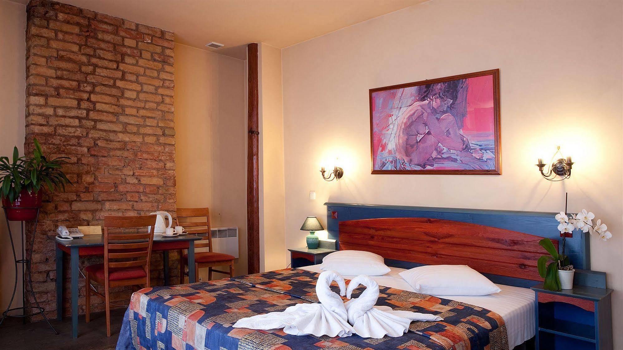 Art Hotel Laine Riga Exteriör bild